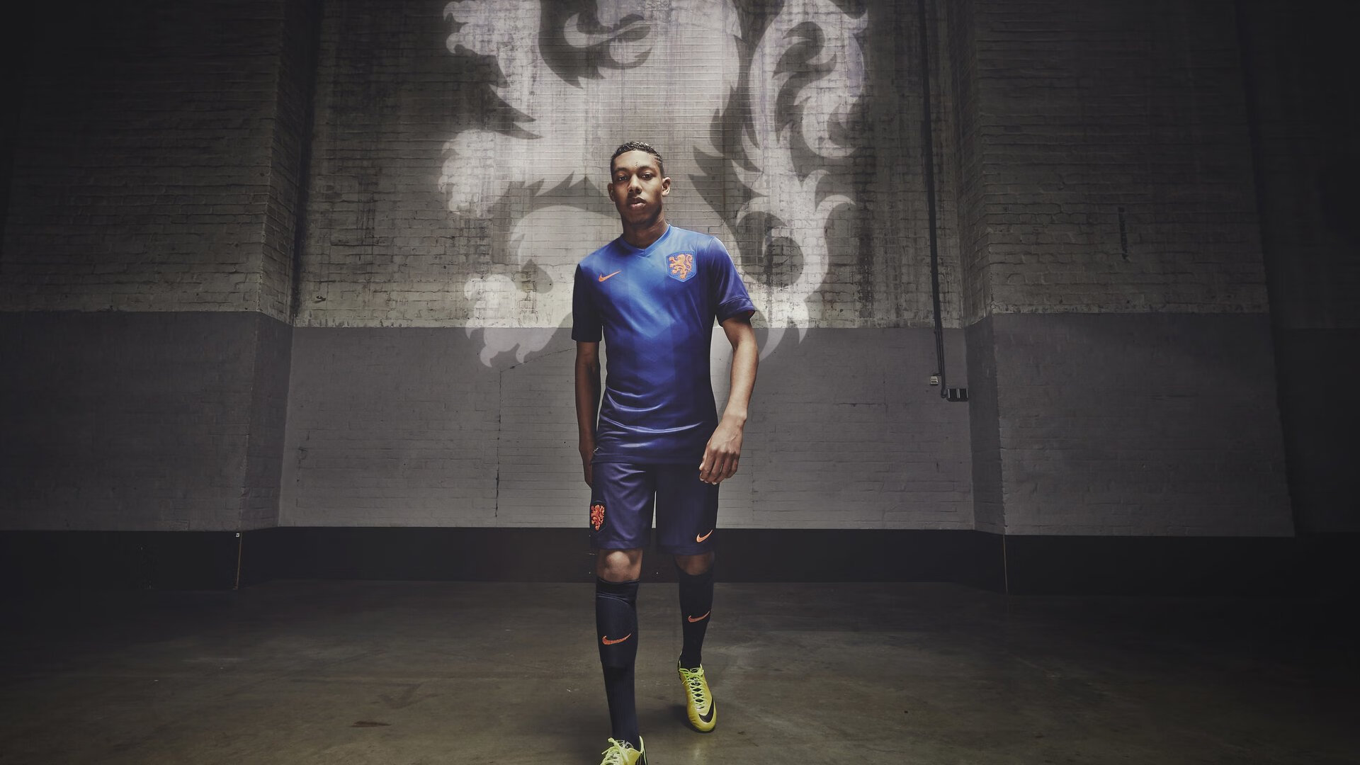 狼队快速推进打穿对手后防，狼队技能