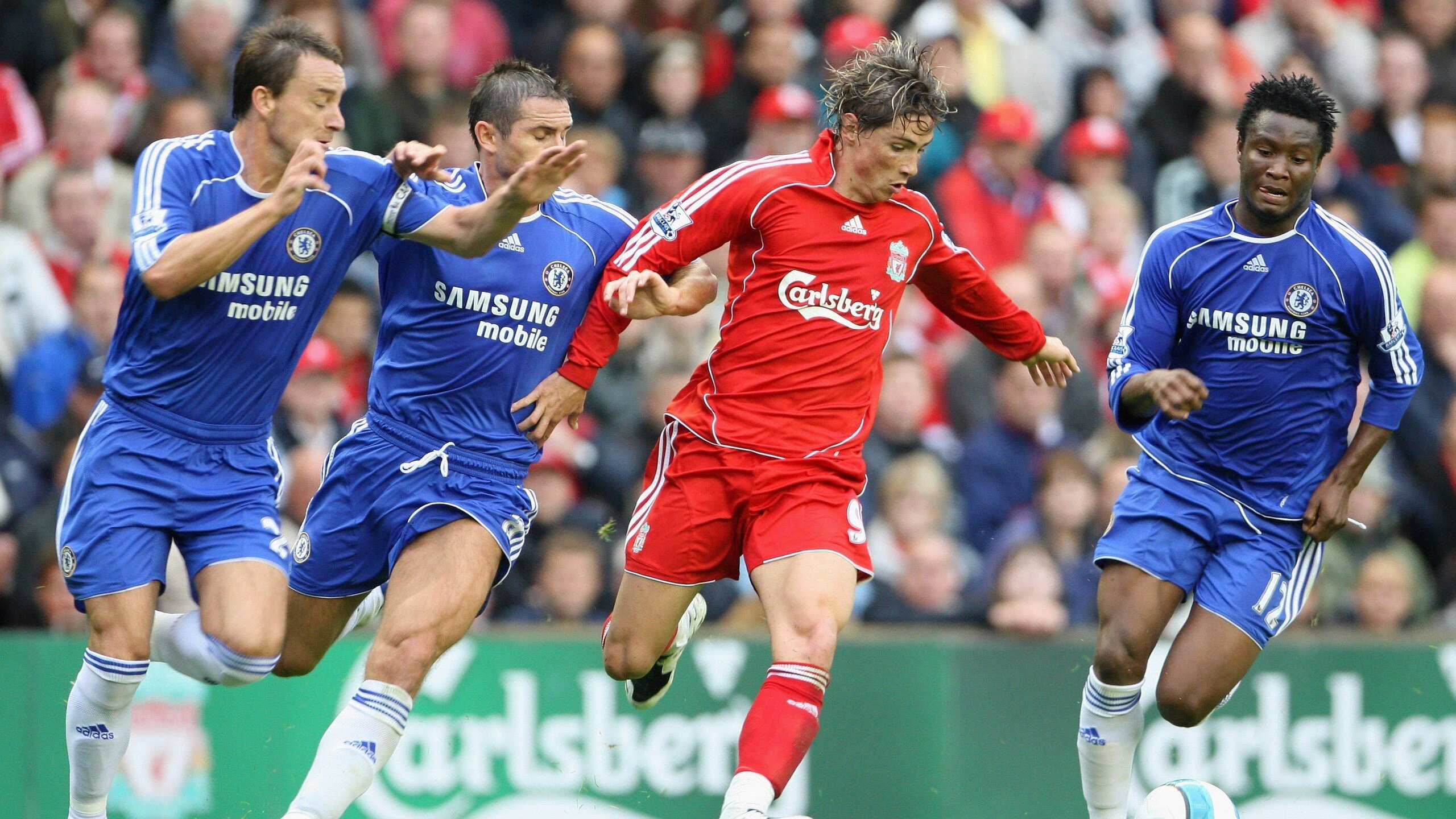 爱游戏app下载-贝尔哈德·福特：全黑队防线的关键，提升球队整体防守能力，贝尔福特拳击